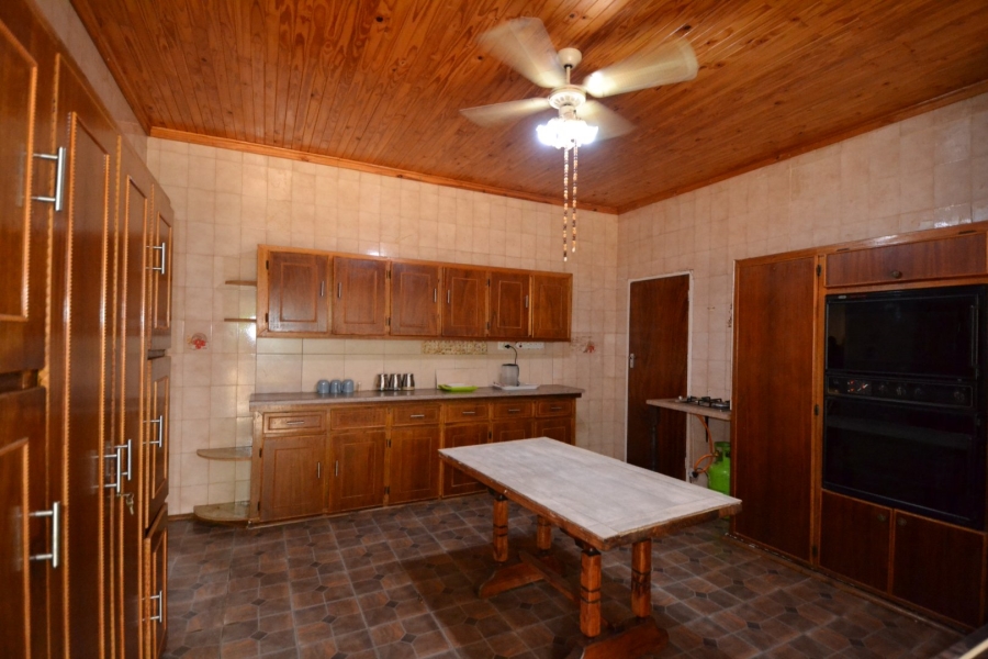 5 Bedroom Property for Sale in Hennenman Free State